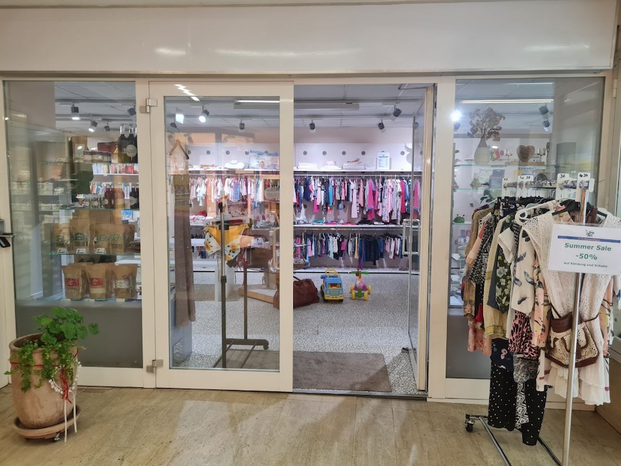 Eingang-Hosenstore